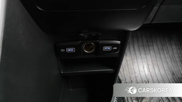 Hyundai Staria 2021 Белый из Кореи, фото 3