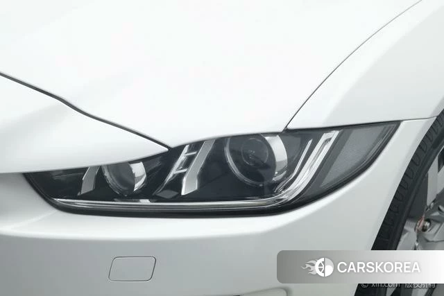 Jaguar XE 2018 Белый из Китая, фото 3