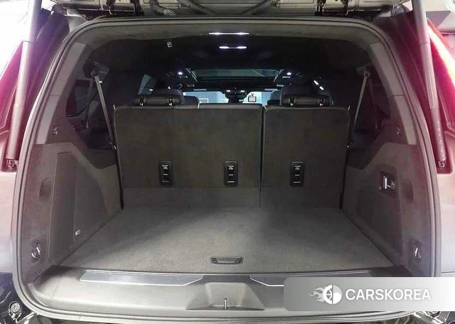 Cadillac Escalade 5th Generation 2024 Черный из Кореи, фото 3