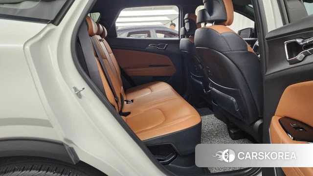Kia Sportage 5th Generation Hybrid 2022 Белый из Кореи, фото 3
