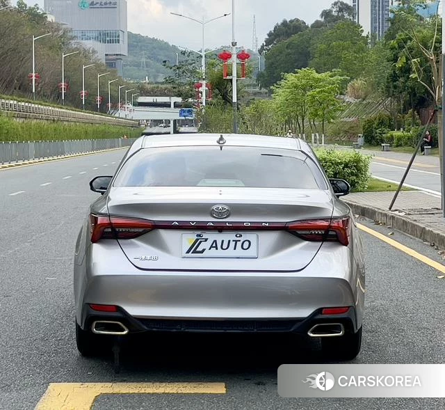 Toyota Asian dragon 2023 Серебристо-серый из Китая, фото 3