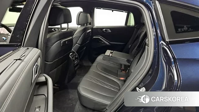 BMW X6 (G06) 2025 Черный из Кореи, фото 3