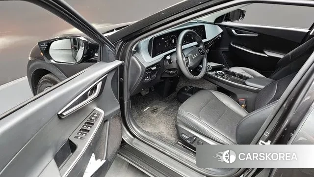 Kia EV6 2021 Серый из Кореи, фото 3