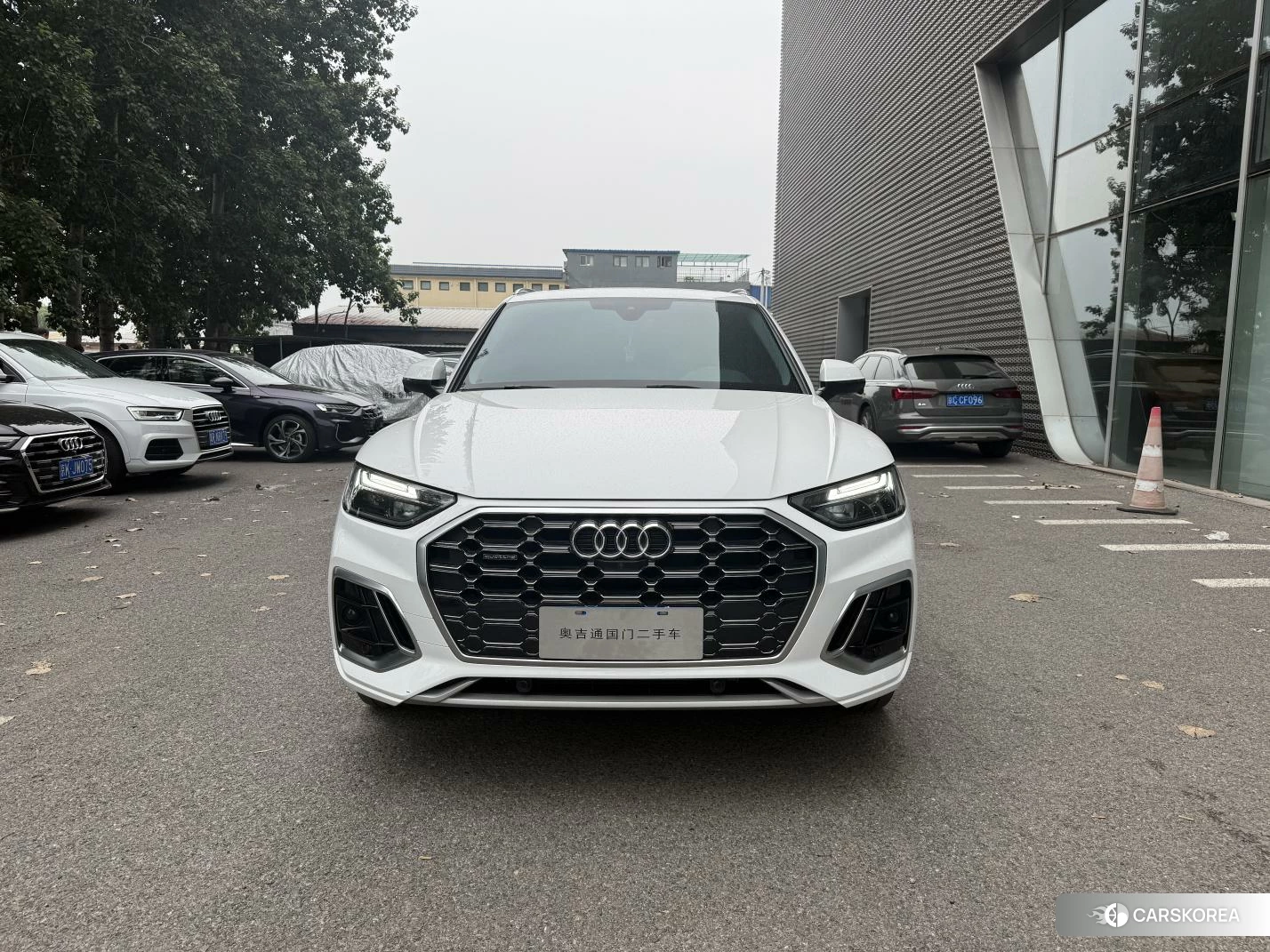 Audi Q5L 2021 Белый из Китая, фото 3