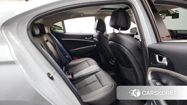 Genesis The New G70 2021 Светло-серебряный цвет из Кореи, фото 3