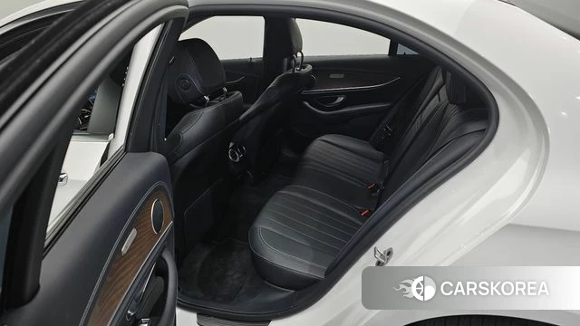 Mercedes-Benz E-Class W213 2020 Белый из Кореи, фото 3