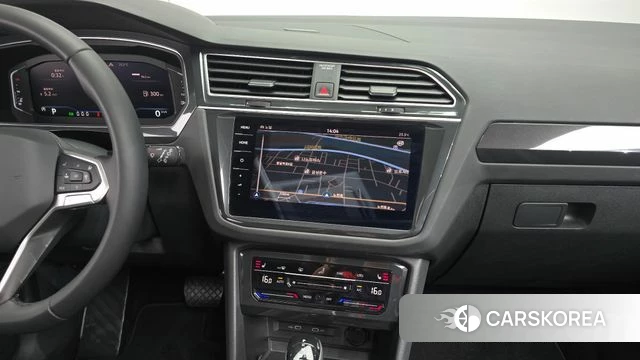 Volkswagen Tiguan second Generation 2022 Цвет галактики из Кореи, фото 3