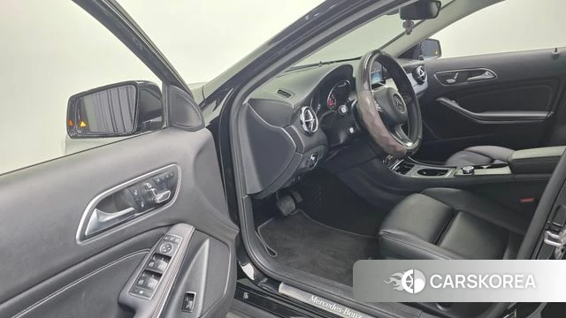 Mercedes-Benz GLA-Class X156 2019 Черный из Кореи, фото 3