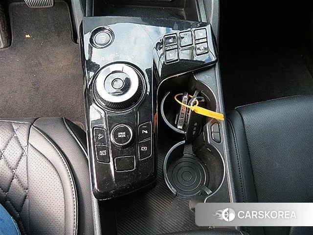 Kia Sportage 5th Generation Hybrid 2024 Белый из Кореи, фото 3
