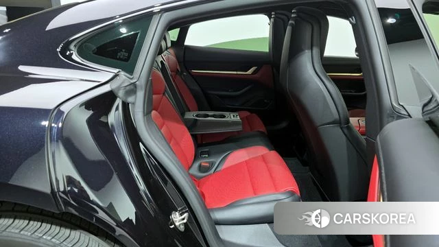 Porsche Taycan 2024 Черный из Кореи, фото 3