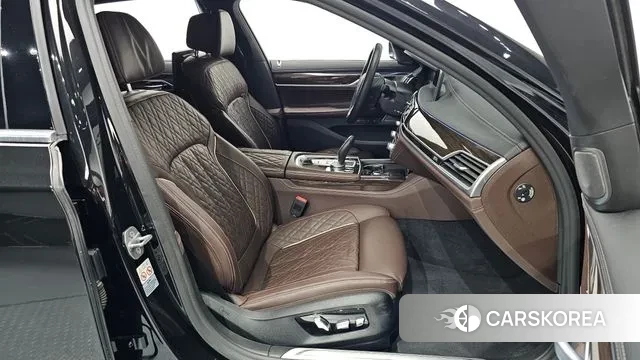 BMW 7 Series (G11) 2020 Черный из Кореи, фото 3