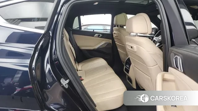 BMW X6 (G06) 2021 Черный из Кореи, фото 3