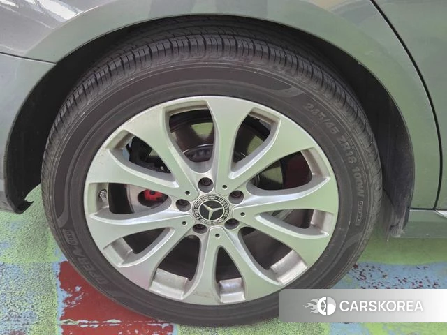 Mercedes-Benz E-Class W213 2018 Серый из Кореи, фото 3