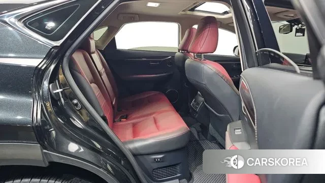 Lexus NX300h 2018 Черный из Кореи, фото 3