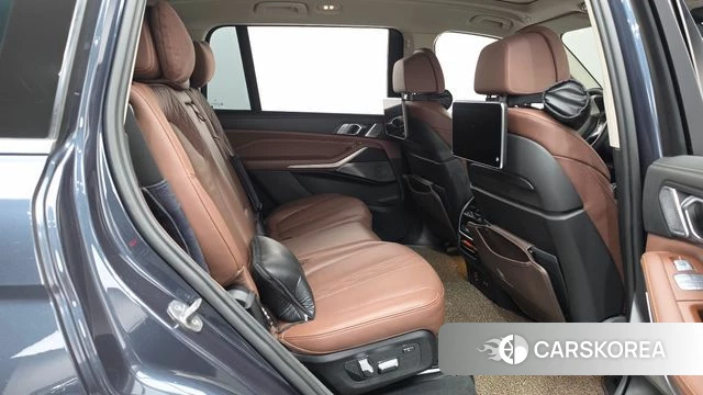 BMW X7 (G07) 2022 Серый из Кореи, фото 3