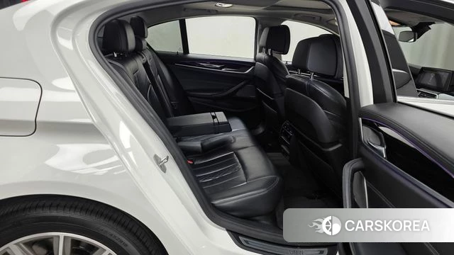 BMW 5 Series (G30) 2020 Белый из Кореи, фото 3