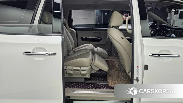 Kia The New Carnival 2019 Белый из Кореи, фото 3