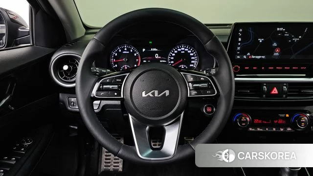 Kia The New K3 2nd generation 2024 Черный из Кореи, фото 3