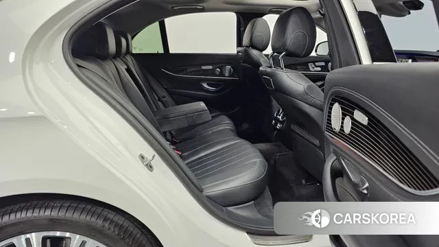 Mercedes-Benz E-Class W213 2019 Белый из Кореи, фото 3