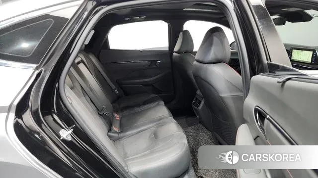 Hyundai Sonata (DN8) 2021 Серебряный из Кореи, фото 3