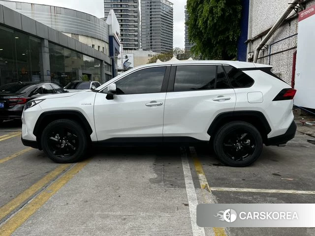 Toyota RAV4 Rongfang 2021 Белый из Китая, фото 3