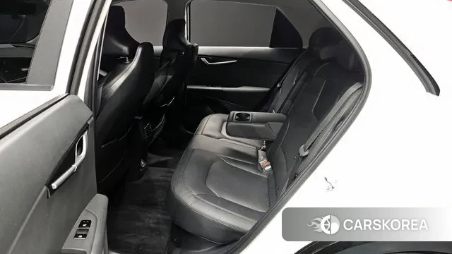 Kia Di Ol Nu Niro 2023 Белый из Кореи, фото 3