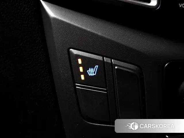 Hyundai The New Grand Starex 2018 Белый из Кореи, фото 3