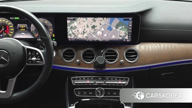 Mercedes-Benz E-Class W213 2019 Черный из Кореи, фото 3