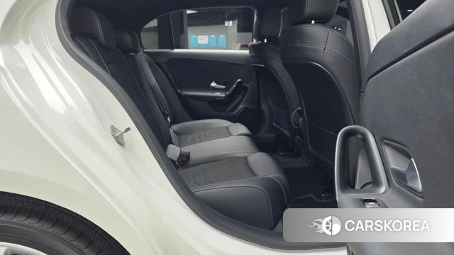 Mercedes-Benz A-Class W177 2020 Белый из Кореи, фото 3