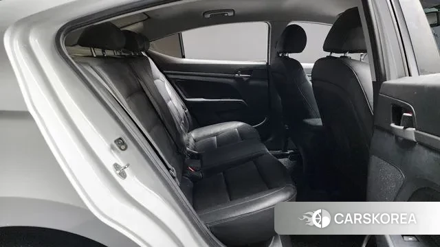 Hyundai Avante AD 2018 Белый из Кореи, фото 3