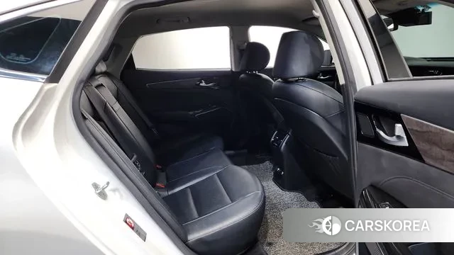 Kia K7 Premier Hybrid 2021 Белый из Кореи, фото 3