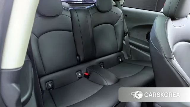 Mini Cooper S 2021 Черный из Кореи, фото 3