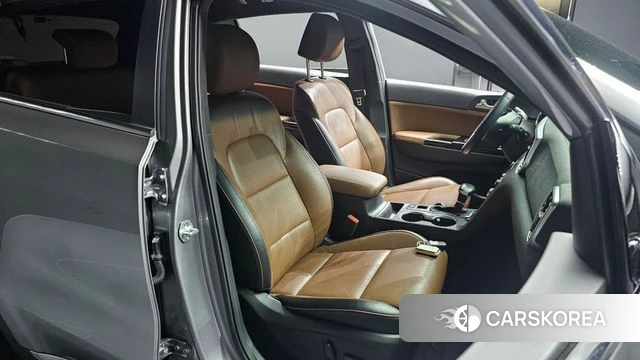 Kia Sportage The Bold 2020 Серебристо-серый из Кореи, фото 3