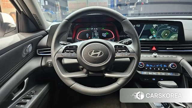 Hyundai The New Avante Hybrid (CN7) 2025 Белый из Кореи, фото 3