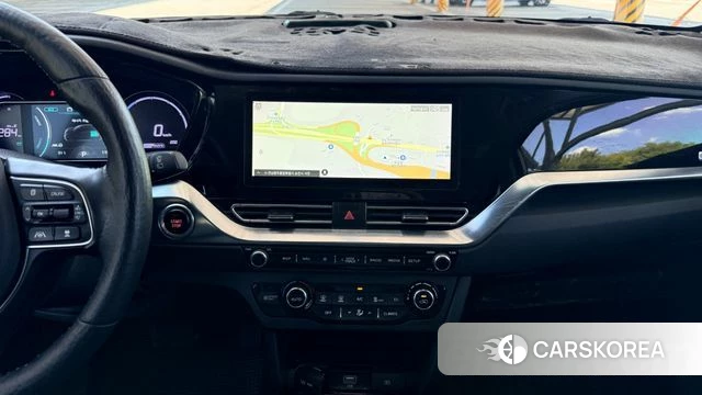 Kia Niro Plus 2023 Белый из Кореи, фото 3