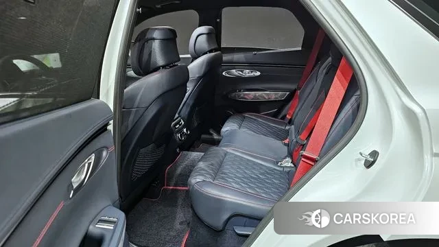 Genesis GV70 2023 Белый из Кореи, фото 3