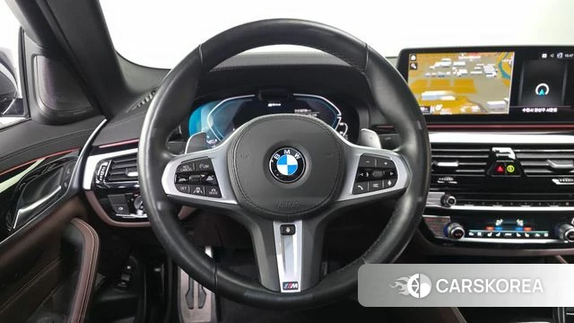 BMW 5 Series (G30) 2021 Черный из Кореи, фото 3