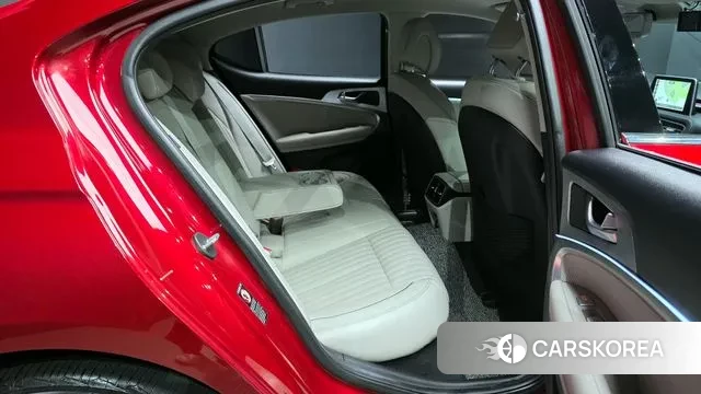 Genesis G70 2019 Красный из Кореи, фото 3