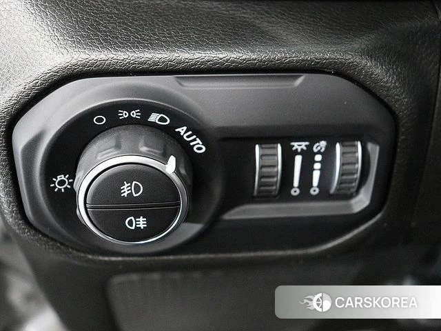 Jeep Wrangler (JL) 2023 Серый из Кореи, фото 3