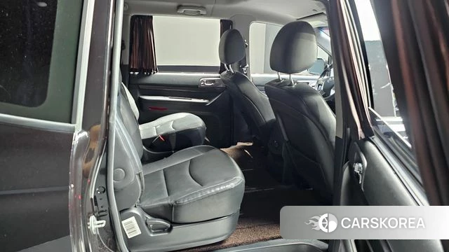 Ssangyong Korando Turismo 2018 Черный из Кореи, фото 3