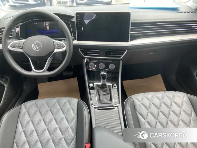 Volkswagen Sagitar 2024 Серебристо-серый из Китая, фото 3