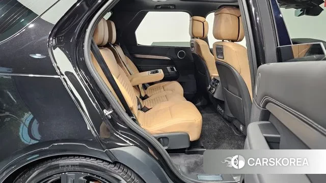 Land Rover Discovery 5 2025 Черный из Кореи, фото 3