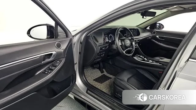 Hyundai Sonata (DN8) 2021 Серебристо-серый из Кореи, фото 3