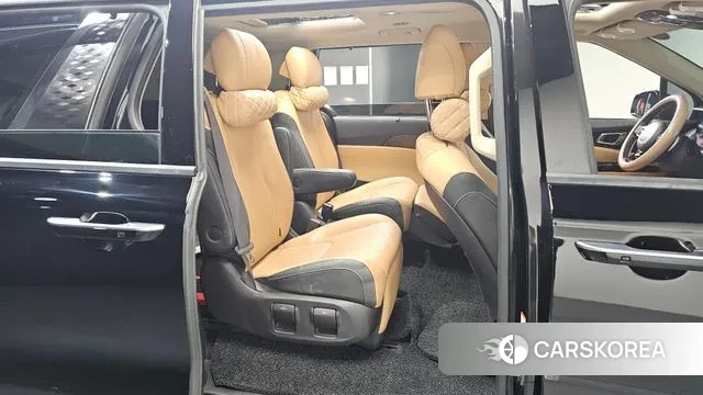 Kia Carnival 4th generation 2023 Черный из Кореи, фото 3