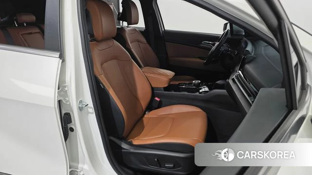 Kia Sportage 5th Generation 2023 Белый из Кореи, фото 3