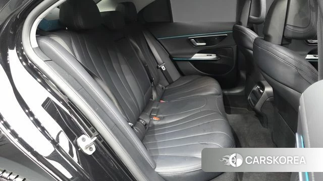 Mercedes-Benz E-Class W214 2025 Черный из Кореи, фото 3