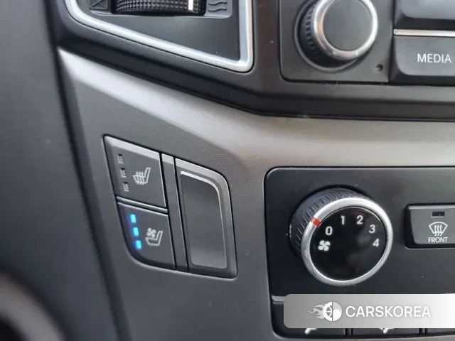 Hyundai The New Grand Starex 2020 Черный из Кореи, фото 3