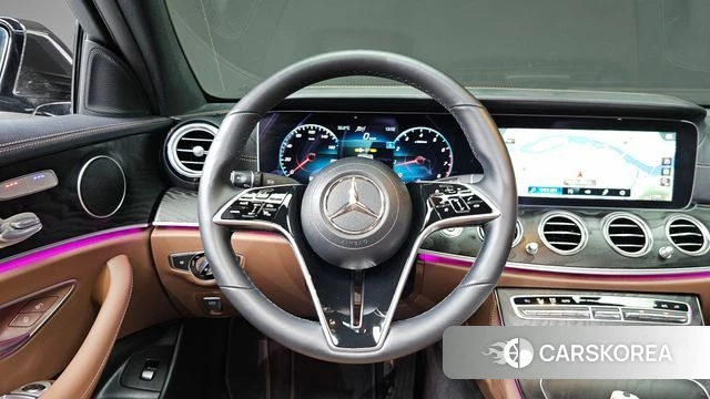 Mercedes-Benz E-Class W213 2023 Белый из Кореи, фото 3
