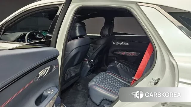 Genesis GV70 2022 Белый из Кореи, фото 3