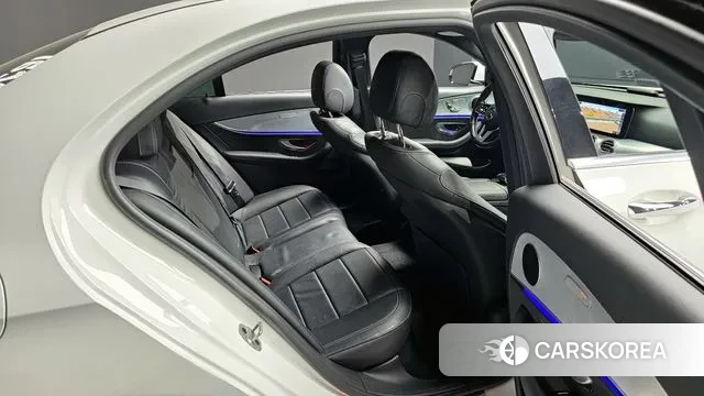 Mercedes-Benz E-Class W213 2020 Белый из Кореи, фото 3